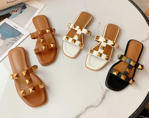 Summer New Open Toe Stud Flat CODE: KAR2997