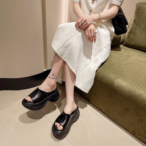Summer New Fashion Thick Bottom Sandals CODE: KAR3004
