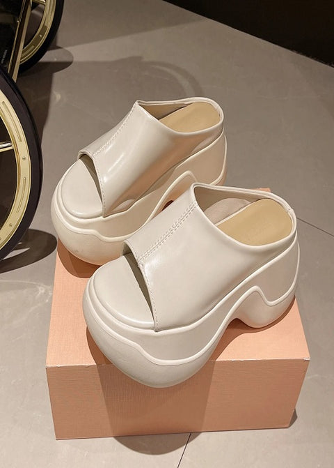Summer New Fashion Thick Bottom Sandals CODE: KAR3004