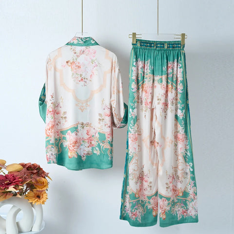 Summer New Holiday Style Green Retro Printed Shirt Two-Piece SET CODE: KAR3042