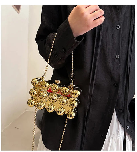 New One Shoulder Fashion Design Same Chain Box Bag CODE: KAR3074