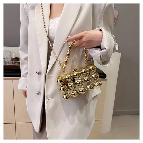 New One Shoulder Fashion Design Same Chain Box Bag CODE: KAR3074