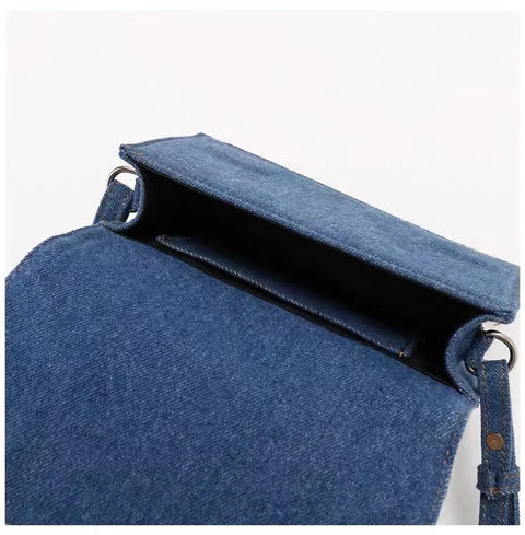 New Trend Fashion Portable Travel Versatile Crossbody Handbag CODE: KAR3099