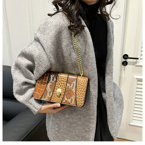 New Designer Alligator Pattern Shoulder Retro Chain Lock Crossbody Flap Handbag CODE: KAR3155