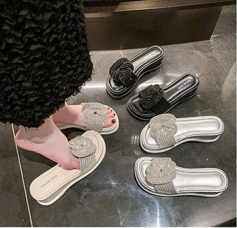 Summer Fashion All Matching Diamond Beach Slippers CODE: KAR3158