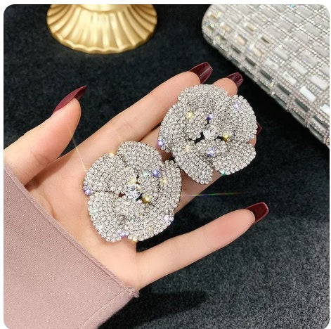 Crystal Flower Stud Big Party Weddings Earring CODE: KAR3169