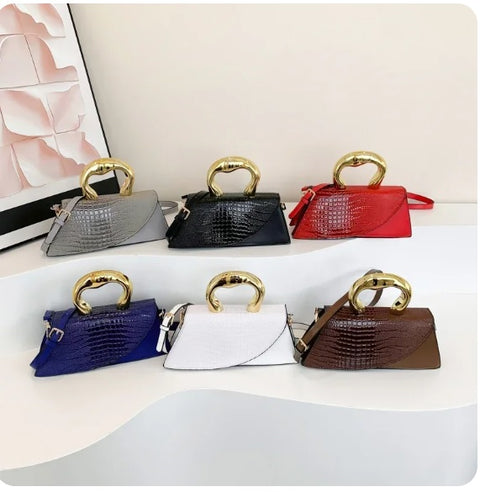 New Crocodile Shoulder High Quality Trendy Crossbody Light Luxury Handbag CODE: KAR3204