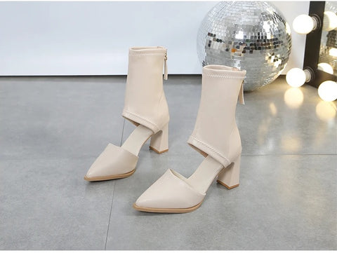 New summer pointed toe bun hollow thick heel CODE: KAR3237