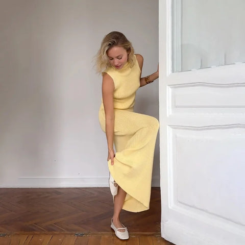 New Sleeveless Turtleneck coat High Waist Skirt Slim Set CODE: KAR3249