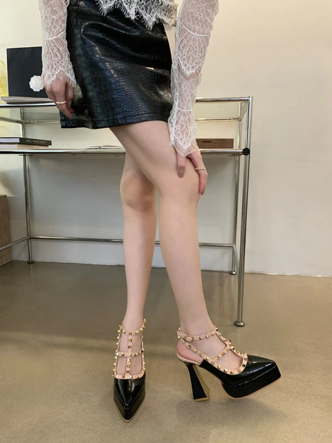 New Platform Chunky Black Low-heeled With Strap Sandals CODE: KAR3270