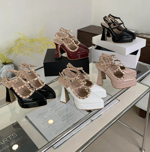 New Platform Chunky Black Low-heeled With Strap Sandals CODE: KAR3270