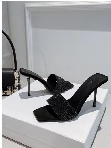 Summer New Water Diamond Square Head High Thin Heel CODE: KAR3551