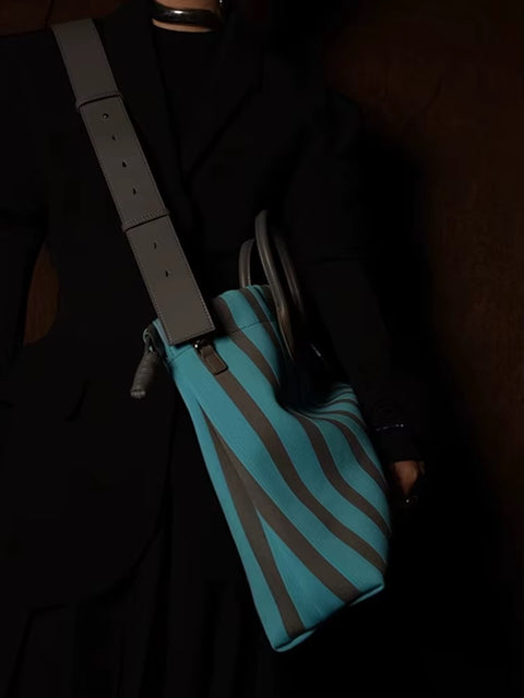 New Fashion Unique Simple Underarm Shoulder Commuter Crossbody Tote Bag\Hand bag  CODE: KAR3552