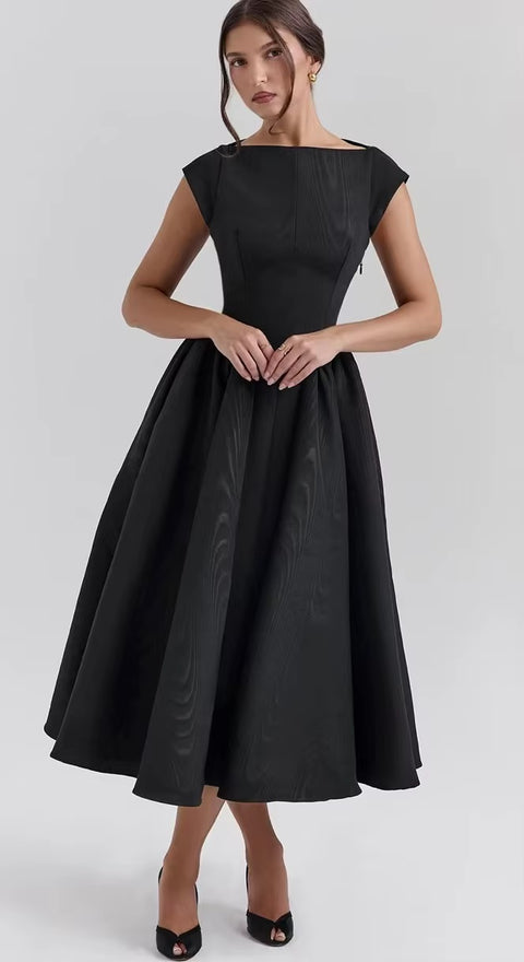 New Sexy Backless Sleeveless Pleated Slim Fit Vest Style Dress CODE: KAR3630