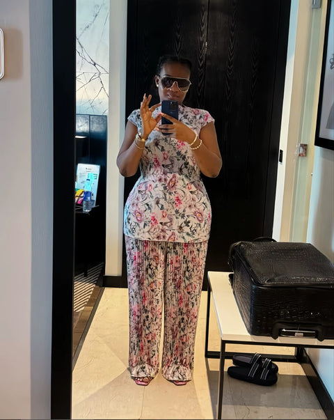 New  Sexy Print Short Sleeve Pleated T-Shirt + Wide Leg Pants Two 2Piece Set CODE: KAR3710