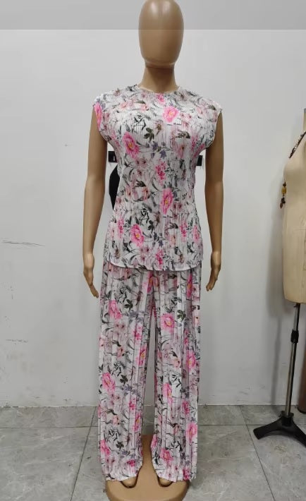 New  Sexy Print Short Sleeve Pleated T-Shirt + Wide Leg Pants Two 2Piece Set CODE: KAR3710