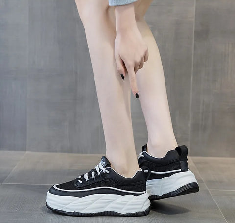 New Fashion Sneaker Light Thick Soles Shoes CODE: KAR4002