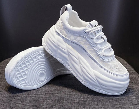 New Fashion Sneaker Light Thick Soles Shoes CODE: KAR4002