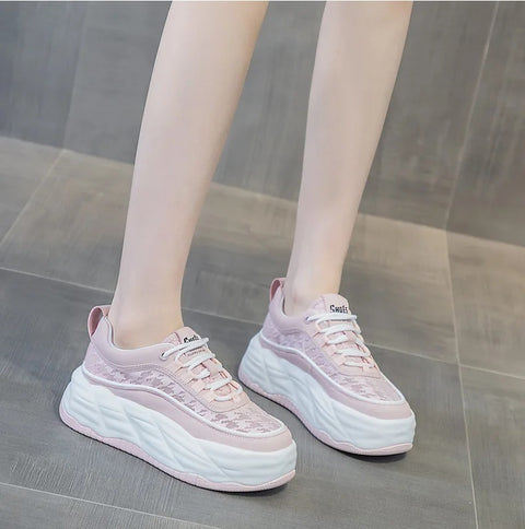 New Fashion Sneaker Light Thick Soles Shoes CODE: KAR4002