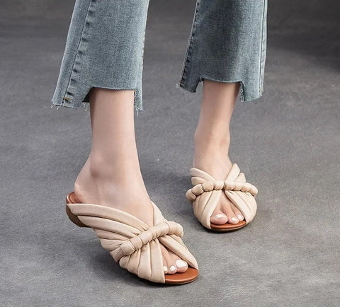 New Fashion Casual Low Heel Flat Sandals CODE: KAR4016