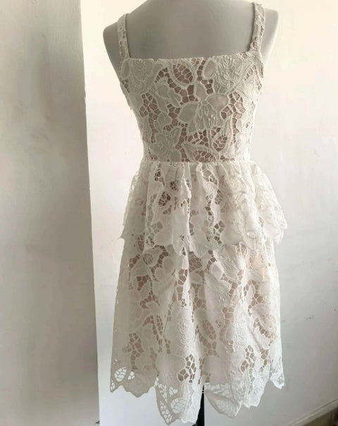 New Embroidery Lace Short And Backless Sexy Evening Party Dress CODE: KAR4052