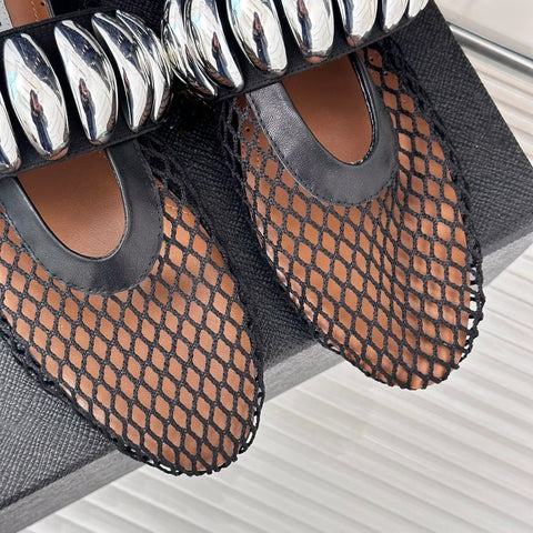 New Stylish Design, Unique Metal Accents, Comfortable Fit Flats CODE: KAR4075