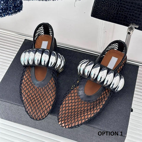 New Stylish Design, Unique Metal Accents, Comfortable Fit Flats CODE: KAR4075