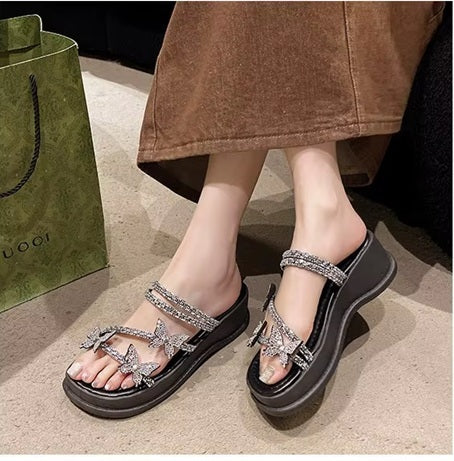 New Butterfly Flat Heeled Thick Sole Sandals CODE: KAR4102