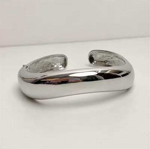 New Glossy Metal Wide Chunky Open Choker Necklace CODE: KAR4115