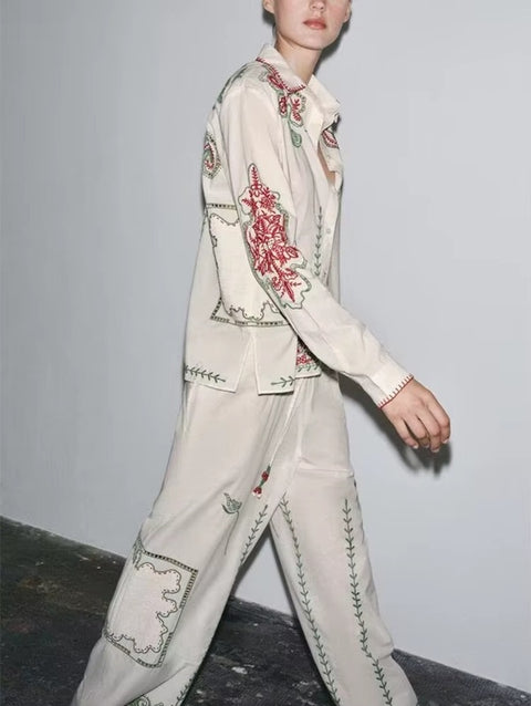 New Fashionable Embroidered Long Sve Shirt And Pant Set CODE: KAR4130