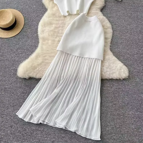 New Fashion Elegant V-neck Long Skirt with Loose Short Sleeve Top Two-piece CODE: KAR4134