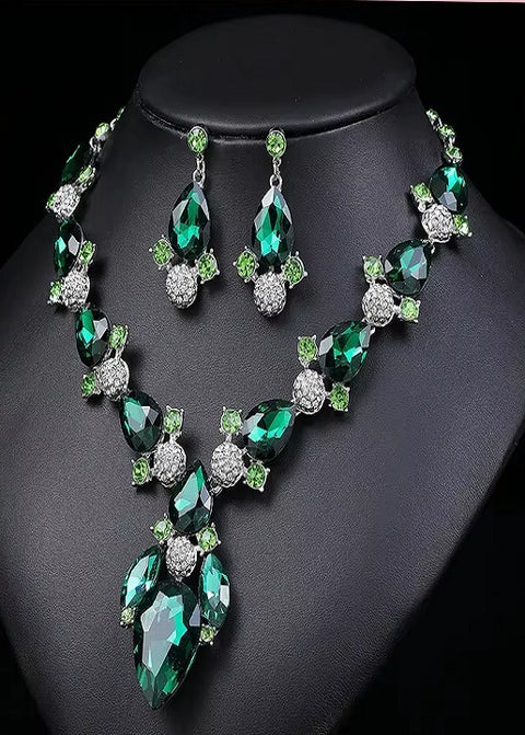 New Fashion Crystal Alloy Necklace And Earring Set CODE: KAR4304