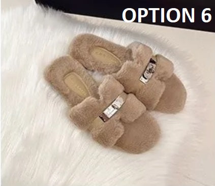 New Fashion fluffy cute designer fur slippers CODE: KAR4403
