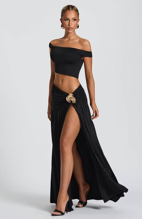 New Skew Collar Crop Top And Backless Pleated Skirt Two Piece Set CODE: KAR4512