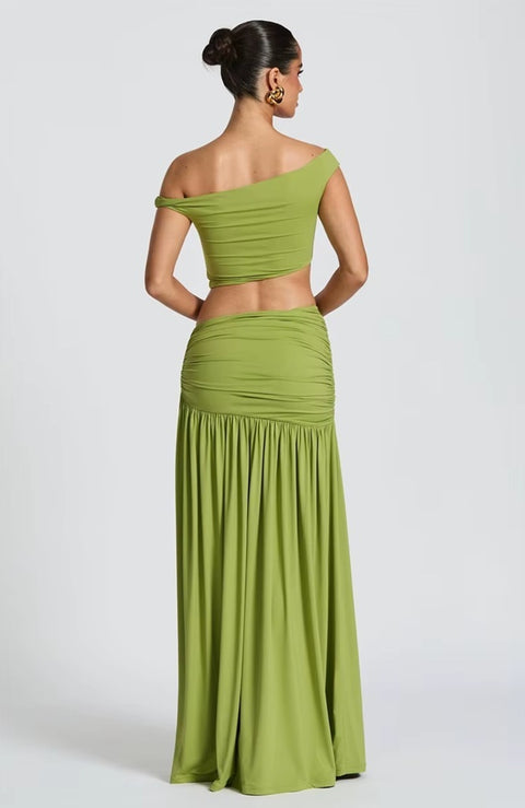 New Skew Collar Crop Top And Backless Pleated Skirt Two Piece Set CODE: KAR4512