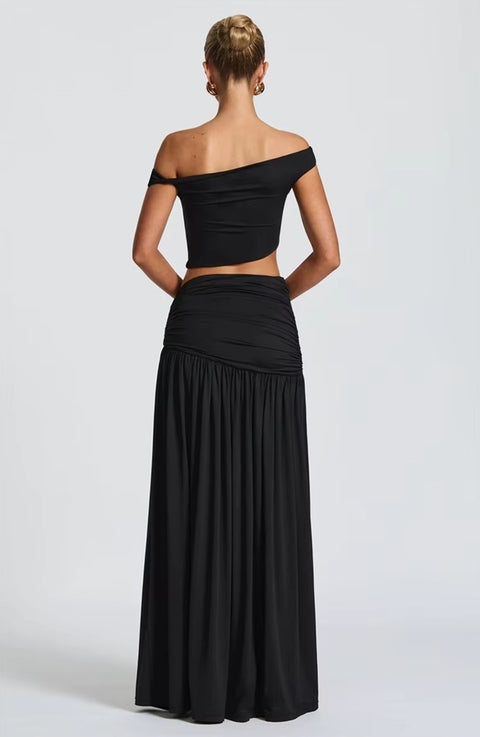 New Skew Collar Crop Top And Backless Pleated Skirt Two Piece Set CODE: KAR4512