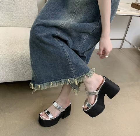 New Thick Bottom Belt Buckle Fashion High-heeled Sandals CODE: KAR4525