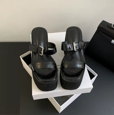 New Thick Bottom Belt Buckle Fashion High-heeled Sandals CODE: KAR4525