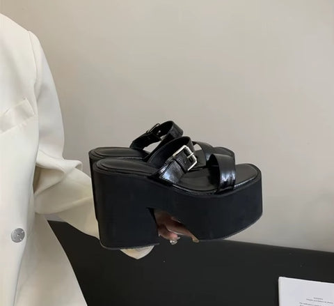 New Thick Bottom Belt Buckle Fashion High-heeled Sandals CODE: KAR4525