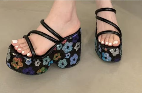 New Fashionable Thick Soled High Heels CODE: KAR4527