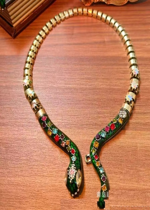 New Emerald Animal Snake Necklace CODE: KAR4535