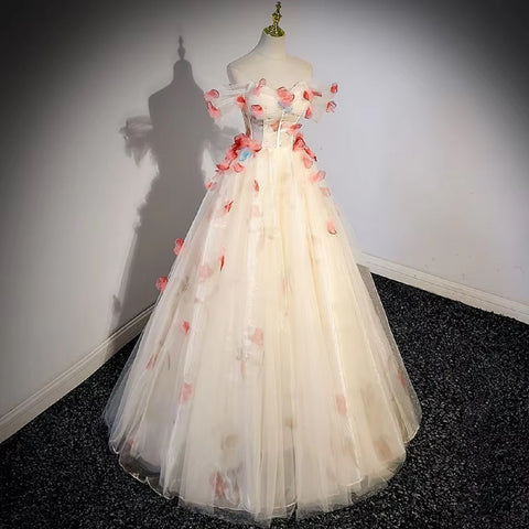 New One Shoulder Three-dimensional Petal Mesh Strapless Dress CODE: KAR4556