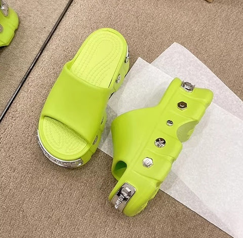 New Thick Size Beach Shoes CODE: KAR4560