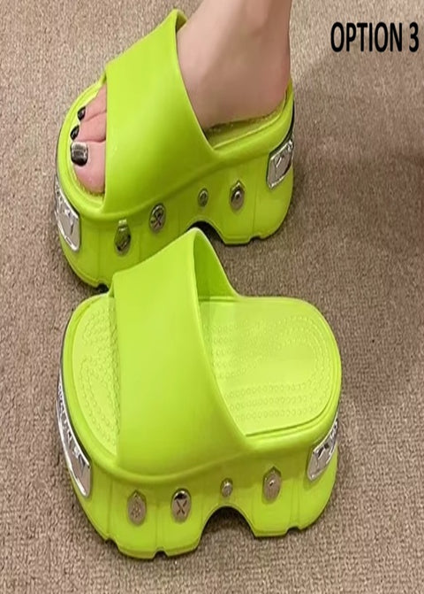 New Thick Size Beach Shoes Slippers CODE: KAR4560