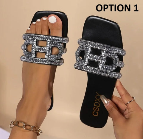 New Flat Luxury Designer Plus Size Beach Slippers CODE: KAR4654