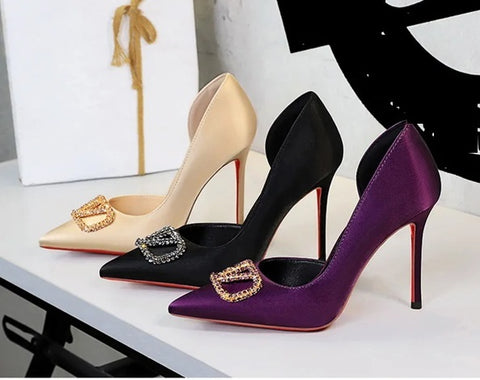 New High Cut Out Buckle Pointed Toe Heels CODE: KAR4667