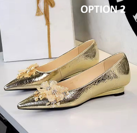New Pointed Toe Fashion Flower Pumps Heels CODE: KAR4673