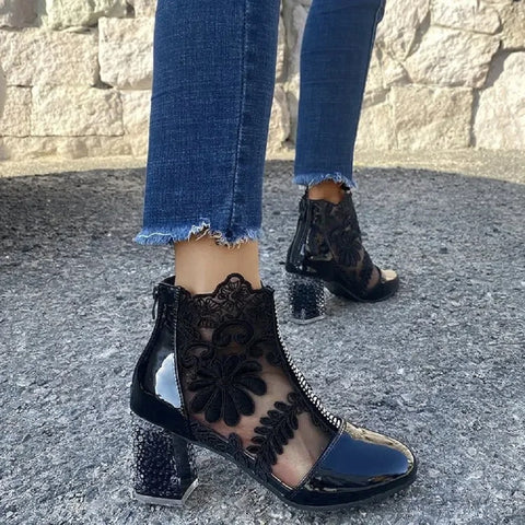 New Fashion Retro Embroidered Lace High Heel Ankle Boots CODE: KAR4720