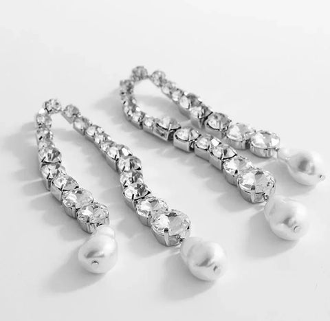 New Long Chain Tassel Drop Earirng with Pearl Pendat Earrings CODE: KAR4730