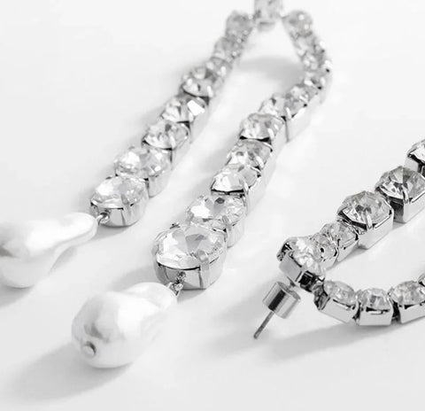 New Long Chain Tassel Drop Earirng with Pearl Pendat Earrings CODE: KAR4730